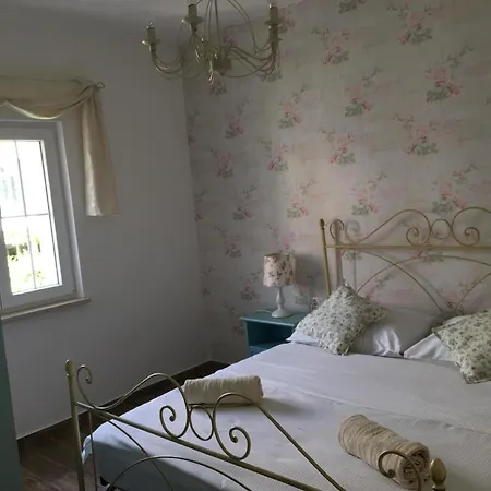 Apartment Gemuetliche In Stoja Mit Moebliertem Balkon
